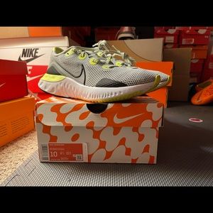 Nike Renew Run size 10